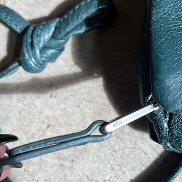 HOBO Crossbody bag - Picture 6 of 6
